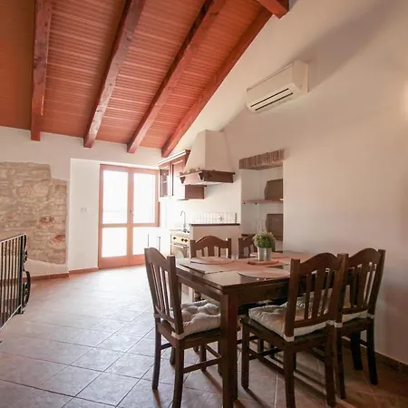 Casa Ijana Holiday home *